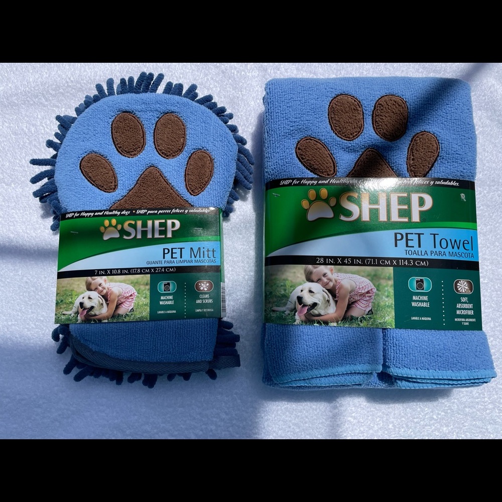New in package. Shep pet mitt and Shep pet towel.